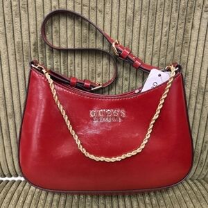 NEW Guess Red Shoulder Handbag